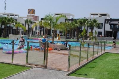 Første etasje leilighet i Oasis Beach La Zenia 6 Nº 109 in España Casas