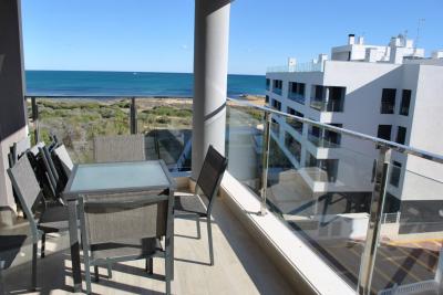 Top floor apartment in Pinada Beach La Mata 3 Nº 300 on España Casas