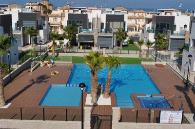 Semesterhus i Oasis Hill Campoamor 2 Nº 028 in España Casas