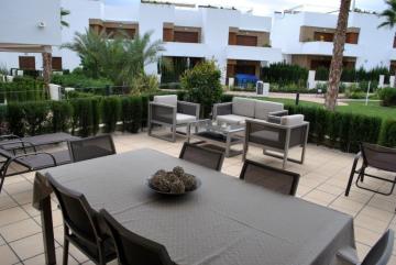 Apartamento en planta baja en Secreto de la Zenia 1 Nº 025 in España Casas