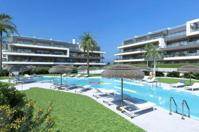 Lagoons Village Location  / www.lagoonsvillage.com in España Casas